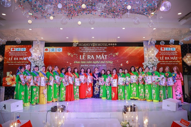 Lễ ra mắt CLB Hội Quý bà Thanh lịch tỉnh Bình Định diễn ra thành công rực rỡ