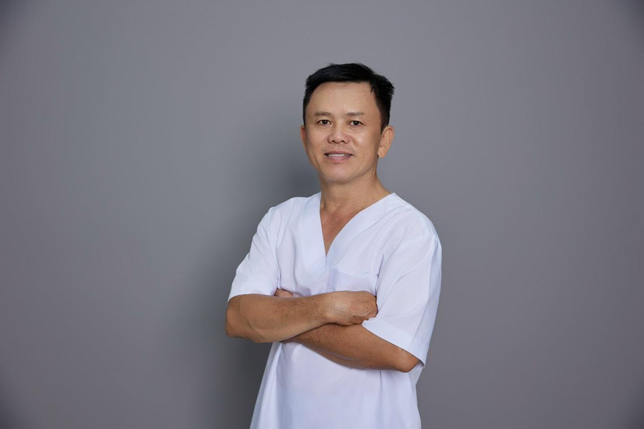 Bác sĩ Đoàn Hữu Đức: Top 10 bác sĩ thẩm mỹ uy tín nhất Việt Nam