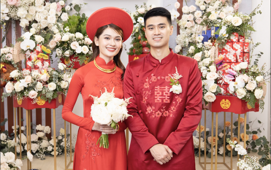 Á hậu Thùy Dung rạng rỡ bên chồng trong ngày cưới, dàn phù dâu 'cực xịn' chúc phúc cặp đôi