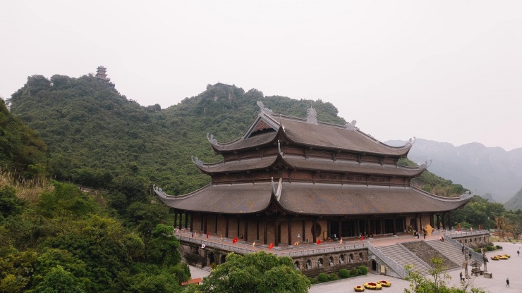 Ngôi chùa lớn bậc nhất thế giới ở núi Thất Tinh - Đất Phật cõi trần gian - 11