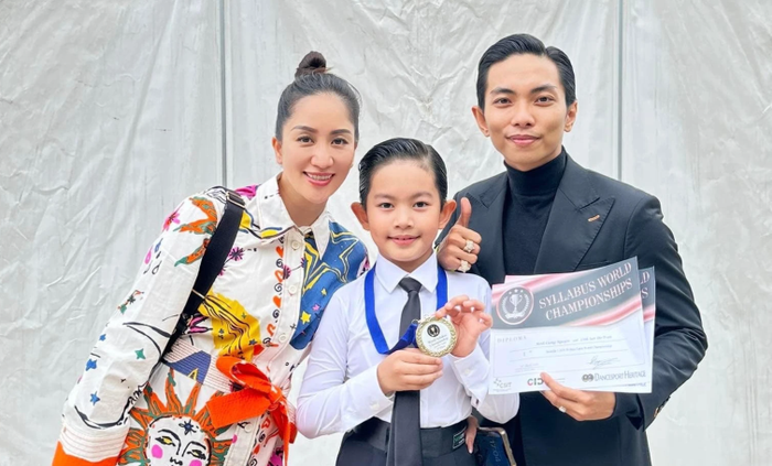 Con trai Khánh Thi - Phan Hiển gây sốt vì tài năng nhảy múa: 'Đúng là con nhà nòi' Ảnh 1