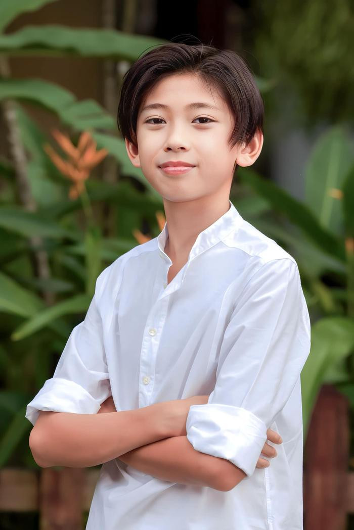 Diện mạo của quý tử nhà Hà Kiều Anh trong sinh nhật tuổi 13 Ảnh 4