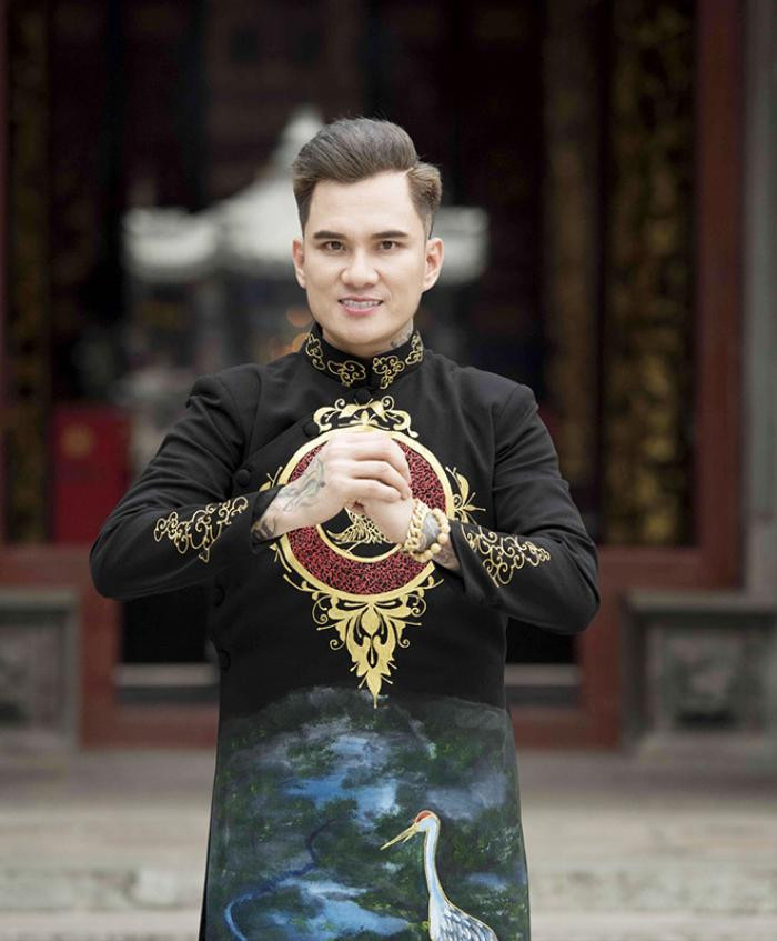 'Ông hoàng hội chợ' miền Bắc tiết lộ quá khứ đến mức đánh mất chính mình, cuộc sống hiện tại ra sao? Ảnh 1