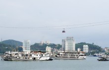 Quảng Ninh miễn vé tham quan vịnh Hạ Long để cứu đội tàu du lịch nghìn tỉ